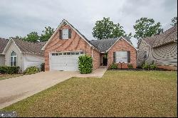 425 Fairway Court