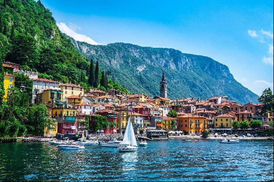 Como, 22100, Italy