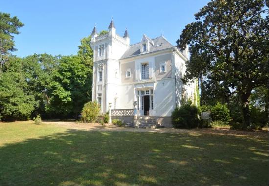 Magnificent Four-Level Chateau