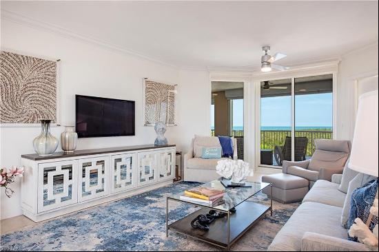 7117 Pelican Bay BLVD, #502, Naples, FL, 34108, USA