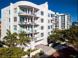 609 Golden Gate Pt #301, Sarasota, FL 34236