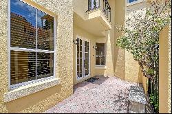 523 S Palm Ave #7, Sarasota, FL 34236