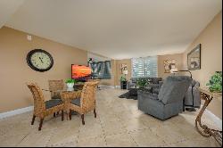 5920 Midnight Pass Rd #104, Sarasota, FL 34242