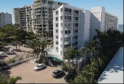 1770 Benjamin Franklin Dr #203, Sarasota, FL 34236