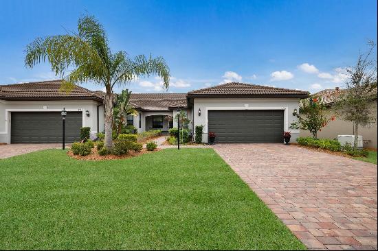 6919 Dorset Ct, Lakewood Ranch, FL 34202