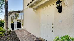 1749 Burgos Dr, Sarasota, FL 34238