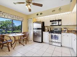 5228 Landings Blvd #202, Sarasota, FL 34231