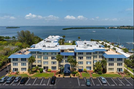 3808 Gulf Of Mexico Dr #E307, Longboat Key, FL 34228