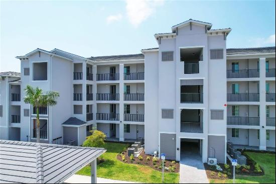 12240 Wellen Golf St #202, Venice, FL 34293