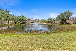 602 Casa Del Lago Way #602, Venice, FL 34292