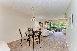 1001 Benjamin Franklin Dr #108, Sarasota, FL 34236