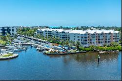 1260 Dolphin Bay Way #203, Sarasota, FL 34242