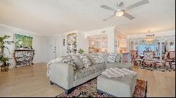 1 Benjamin Franklin Dr #93, Sarasota, FL 34236