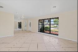 2012 Viscaya Pkwy, Cape Coral, FL 33990