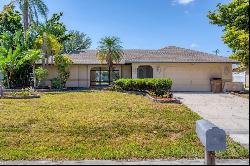 2012 Viscaya Pkwy, Cape Coral, FL 33990