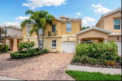 7676 Bergamo Ave, Sarasota, FL 34238