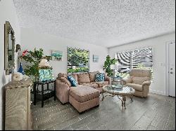 247 Barlow Ave #28, Sarasota, FL 34232