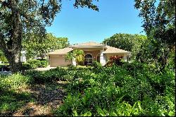 3877 Surrey Ct, Sarasota, FL 34235