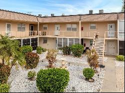 537 Manatee Ct #203, Venice, FL 34285