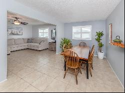 537 Manatee Ct #203, Venice, FL 34285