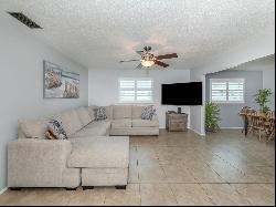 537 Manatee Ct #203, Venice, FL 34285