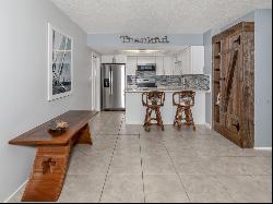 537 Manatee Ct #203, Venice, FL 34285