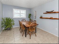 537 Manatee Ct #203, Venice, FL 34285