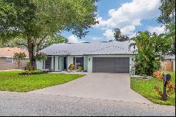 4939 79th Avenue Dr E, Sarasota, FL 34243