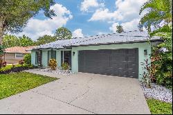 4939 79th Avenue Dr E, Sarasota, FL 34243