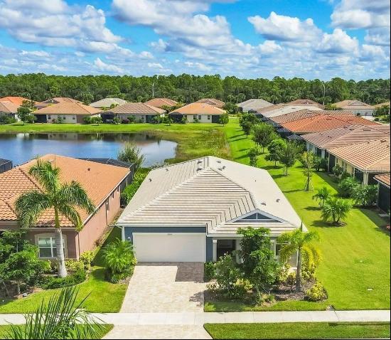 20318 Minuet Pl, Venice, FL 34293