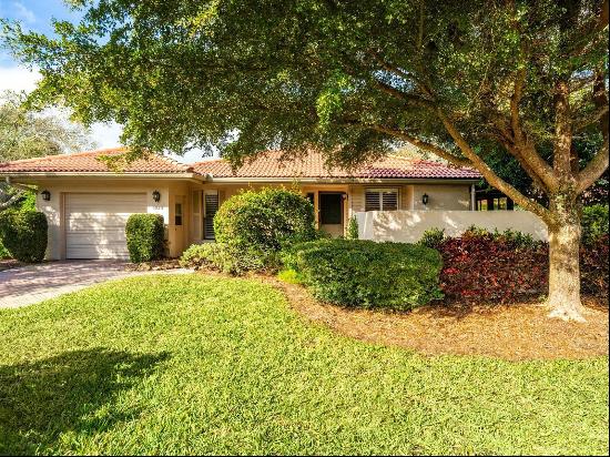 4920 Kestral Park Cir #11, Sarasota, FL 34231