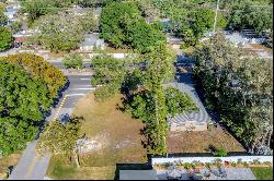 2782 Hatton St, Sarasota, FL 34237