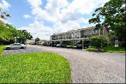 3981 Maceachen Blvd #330, Sarasota, FL 34233