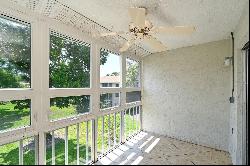 3981 Maceachen Blvd #330, Sarasota, FL 34233