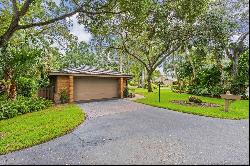 1307 Willow Oak Cir, Bradenton, FL 34209