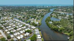 2016 Riverbluff Pkwy #V328, Sarasota, FL 34231