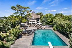 162 Dune Road In Quogue, New York