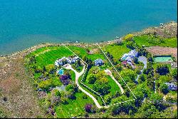 585 Captains Neck Lane In Village Of Southampton, New York