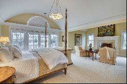 15 Heatherwood Lane In Village Of Quogue, New York