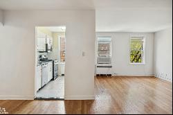 72-81 113Th Street 5M In Forest Hills, New York