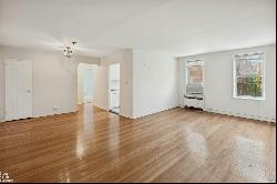 72-81 113Th Street 5M In Forest Hills, New York