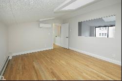 423 95Th Street 3B In Bay Ridge, New York