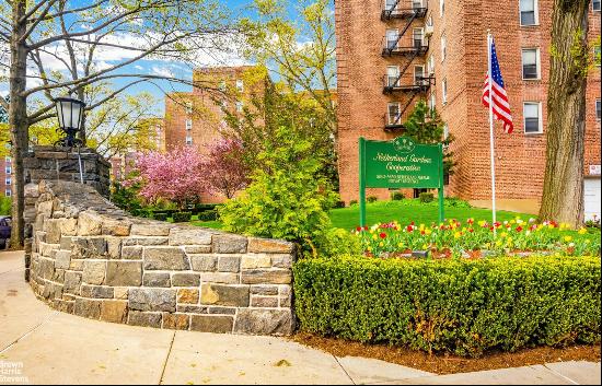 5650 Netherland Avenue 2D In Riverdale, New York