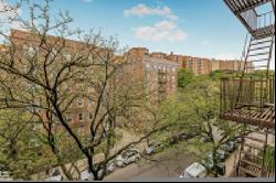 153 Bennett Avenue 5F In Hudson Heights, New York