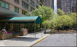 170 West End Avenue 6K In Upper West Side, New York