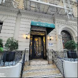 203 West 87Th Street 53 In Upper West Side, New York