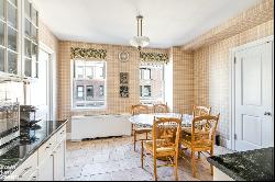 28 East 70Th Street 11/12 In Upper East Side, New York