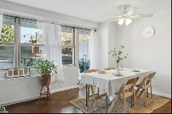 135 Ocean Parkway Apt2p In Kensington, New York