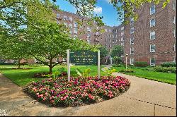 72-61 113Th Street 6A In Forest Hills, New York