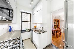 255 West End Avenue 2D In Upper West Side, New York